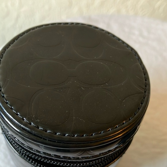 Coach: World/Universal Black Travel Adapter (Wall Plug)- Case- Silver Tone - Picture 11 of 14